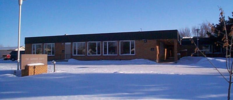 Exterior of Canora Gateway Lodge